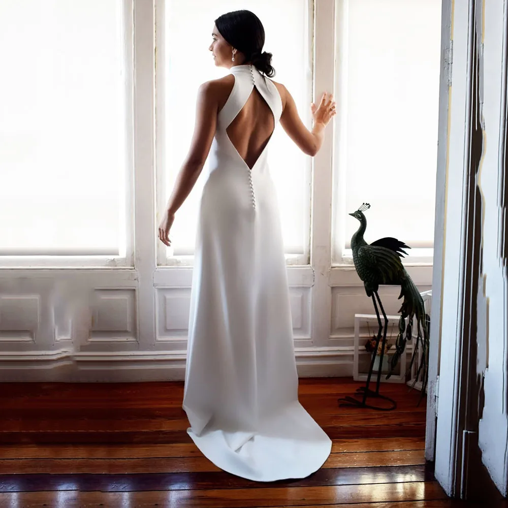 Customized Elegant White Slim Fit High Neck Floor Length Wedding Dress with Sleeveless Backless Button and Small Tail Support