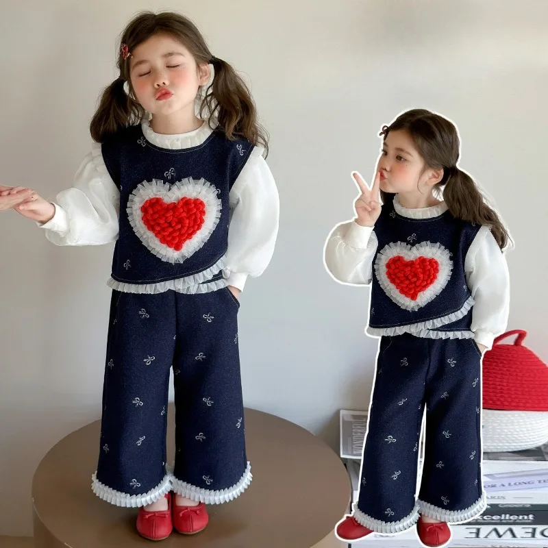 Girl's Big Love Bow Three Piece Set for Children, Korean Fashion Spring and Autumn Edition, Baby Girl Clothing