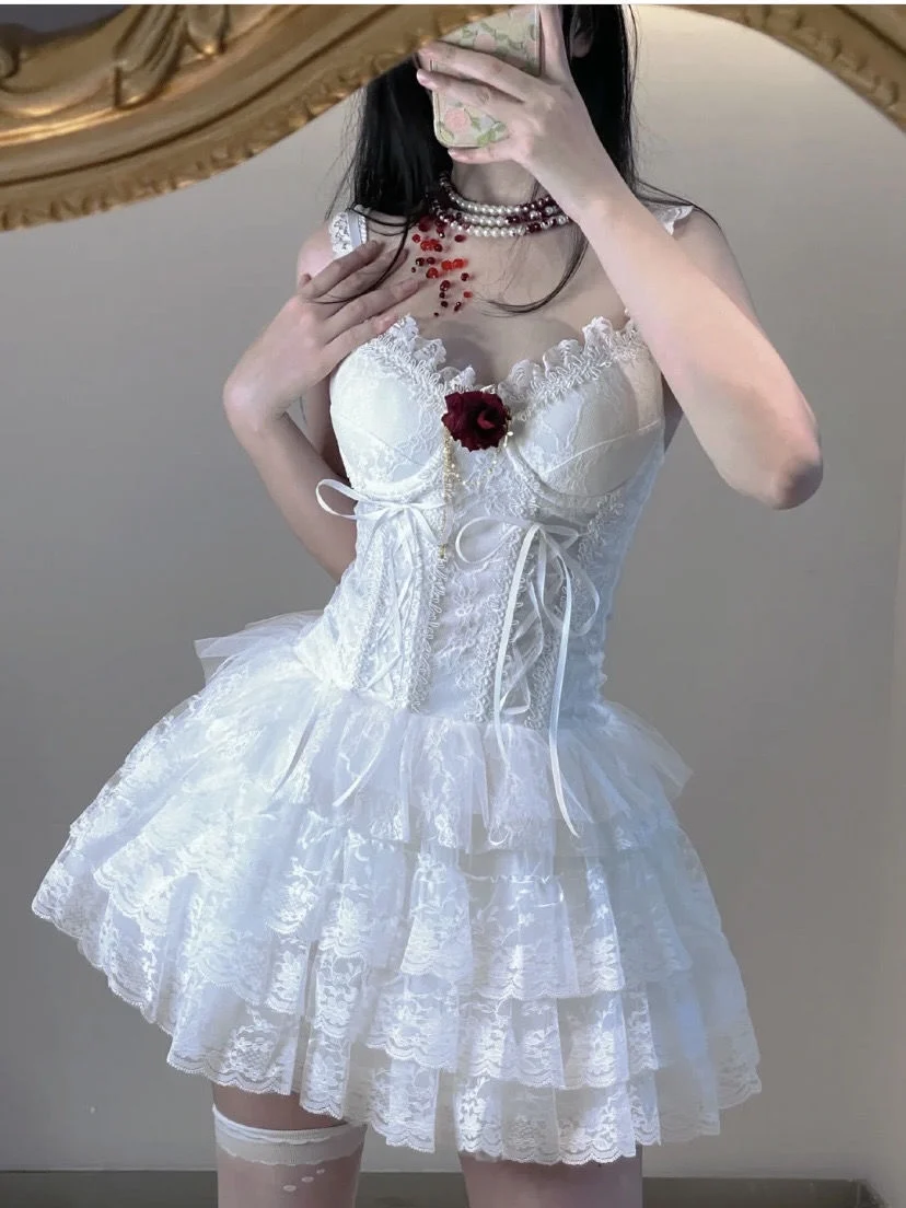 

Street Style Y2K Pleated Gothic Mini Skirt for Women, Sweet, Cool, Cute, High Waisted Lace Versatile Skirt Support