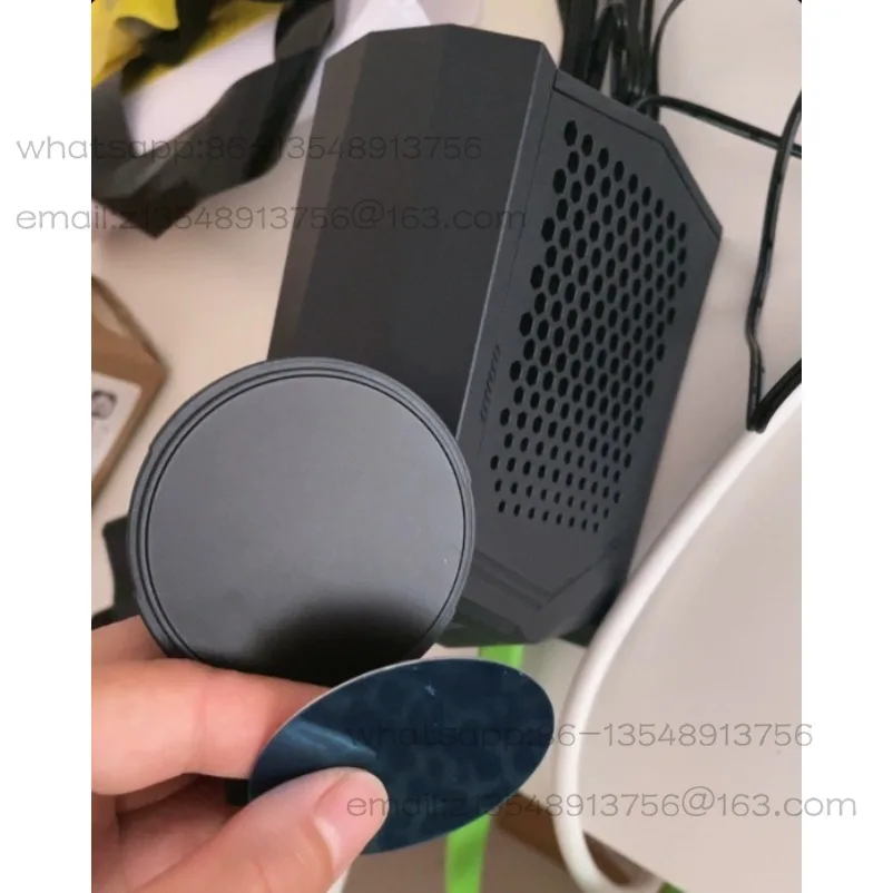 Mobile phone liquid-cooled radiator can lift desktop bracket Magnetic semiconductor refrigeration