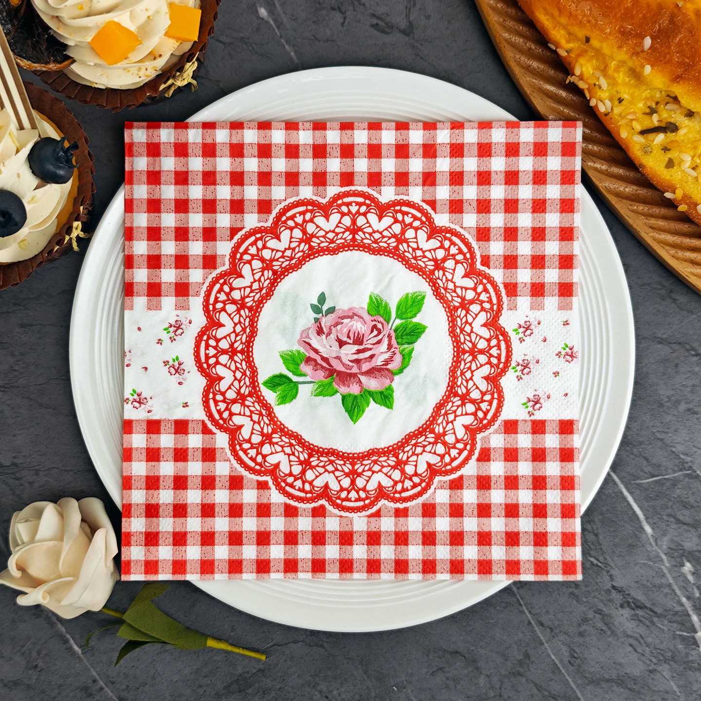 20/50pcs 33*33cm 2ply Red Checkered Roses paper Napkins Suit
