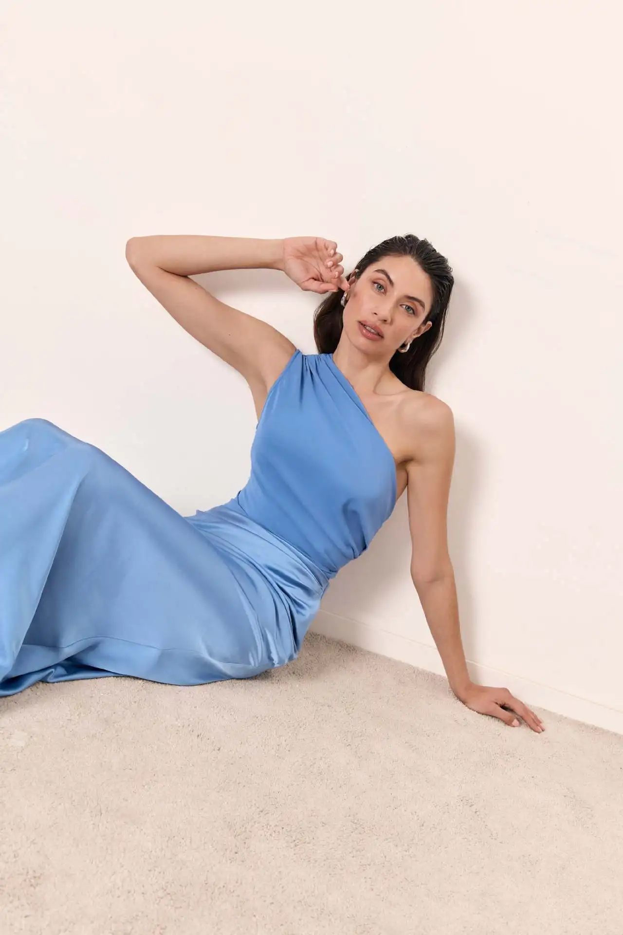 Elegant One-Shoulder Patchwork Satin Maxi Dress Women Sleeveless Ruched Slim Long Dresses 2026 Wedding Guest Evening Party Robes