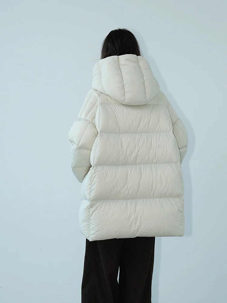 Luxe Pluizige 90% witte eend donsjack voor vrouwen 2026 Winter Beige Capuchon Rits puffer jas Oversize Warm INKEO DJ648