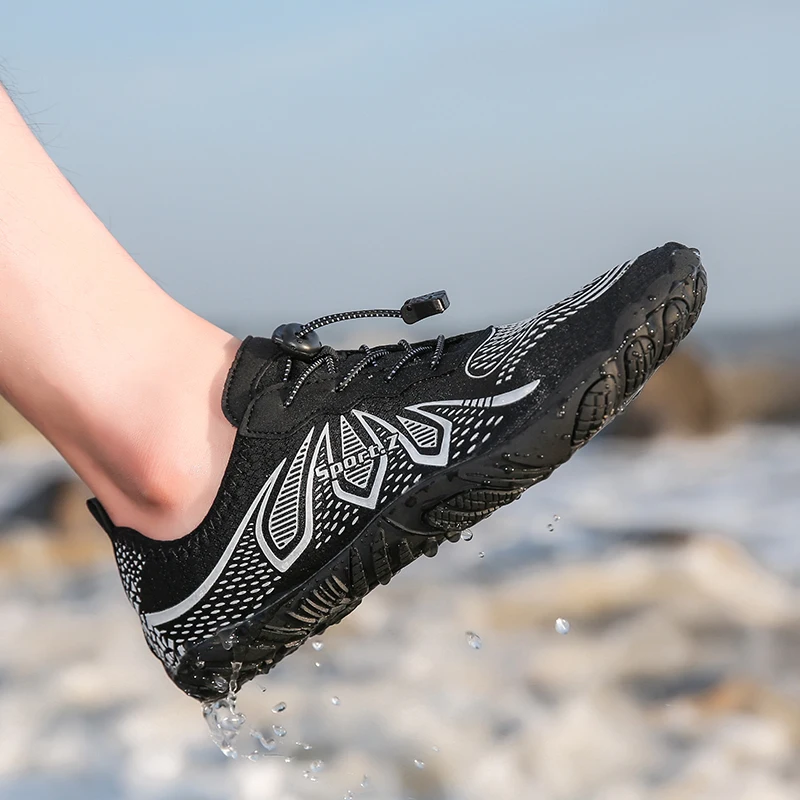 Zapatos descalzos de agua para hombre y mujer, sandalias deportivas ligeras de secado rápido para senderismo, calzado de entrenamiento al aire libre con luz nocturna 35-46