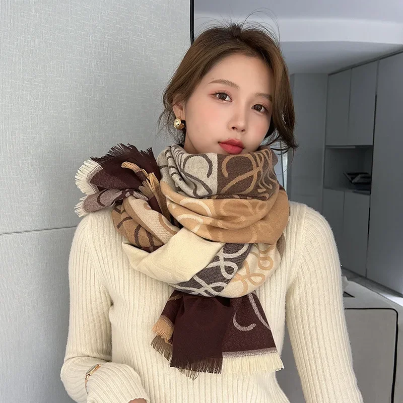 2024 New Europe Version Fashion Hair Scarf Senior Sense Office Thick Warm Shawl for Women Both Casual and Versatile Bib