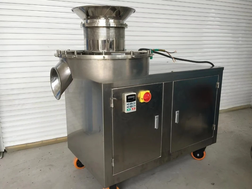 Agricultural fertilizer extrusion rounding granulator