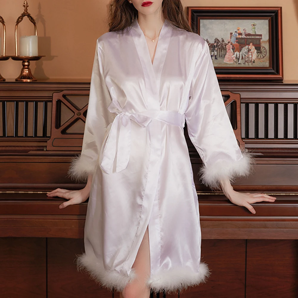 Bride Party Bridesmaid Robe Feather Women Embroidery Wedding Bathrobe Satin Kimono Sleepwear Ladies Bridal Nightgown Lingerie