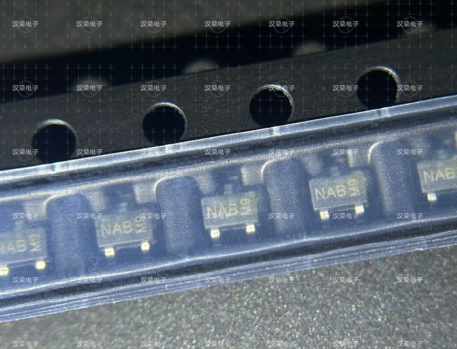 DMN2004WK-7 DMN2004…