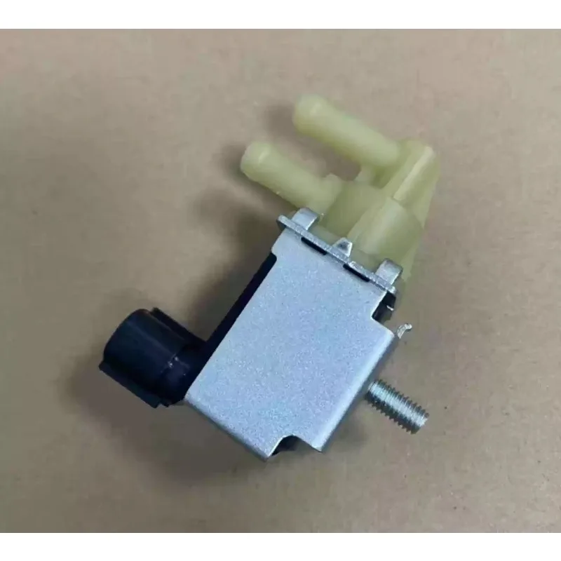 Solenoid Valve 877805T For Nissan K12 For Mercury Marine Outboards 30HP 40HP 50HP 60HP K5T48471 K005T48471 25341095-AD39