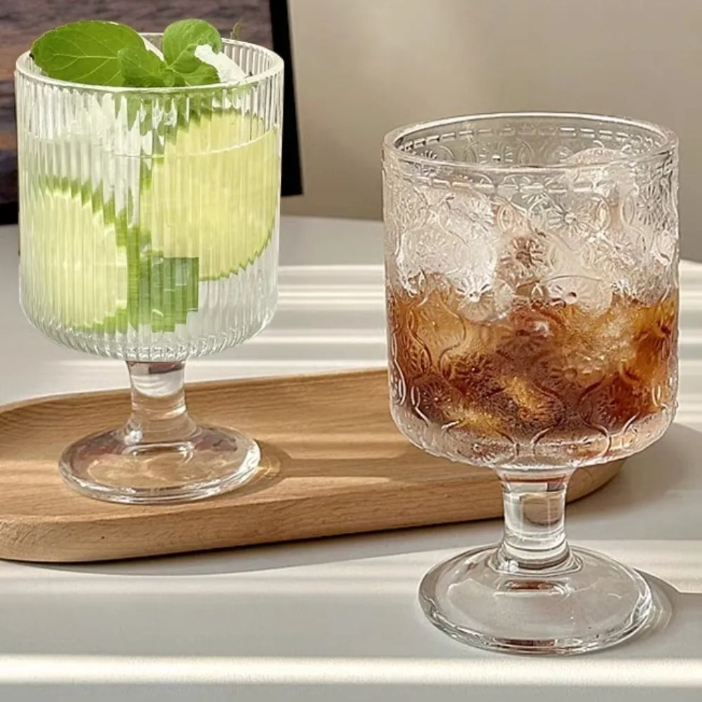 

4PCS/SET Vintage Embossed Glass Cups Romantic Mini Vertical Striped Glass Cup Stylish Transparent Juice Cup Restaurant