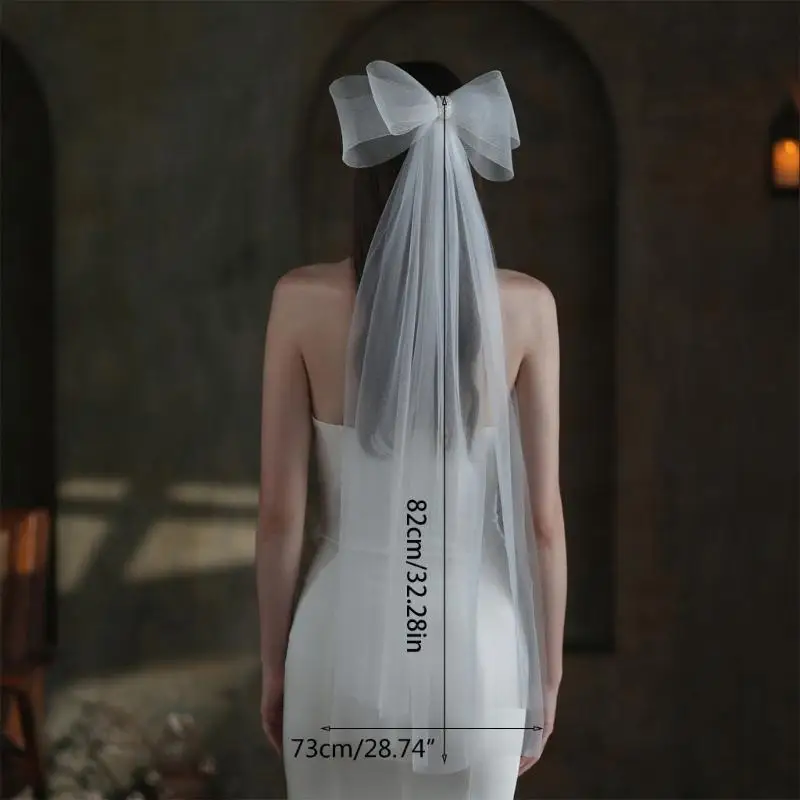 P9FE Hochzeit Brautschleier, Haarschmuck für die Braut, Schnittkante, 2-stöckig, kurzer Tüll, doppellagig, Schleife, Dekor – Detail 6