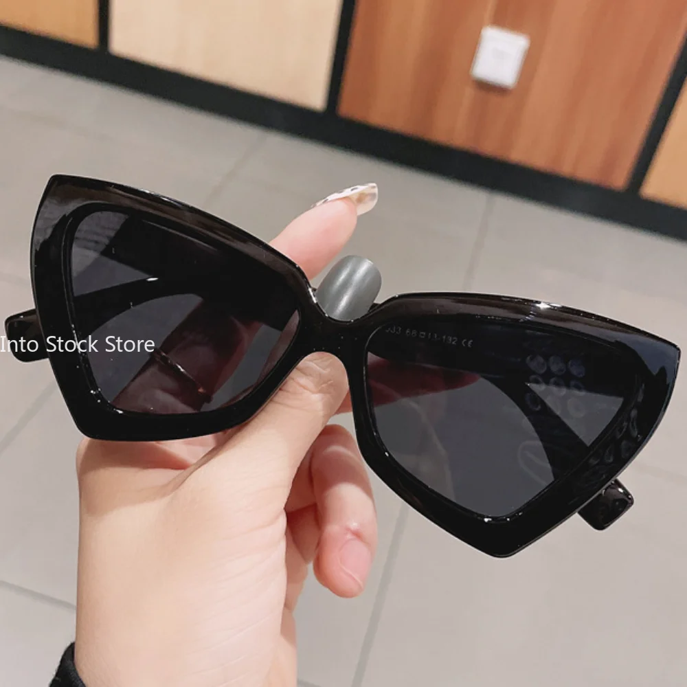 INS Cat Eye Sunglass Trendy Female Eyewear Luxury Brand Designer Popular Women Travelling Sun Shades Glasse