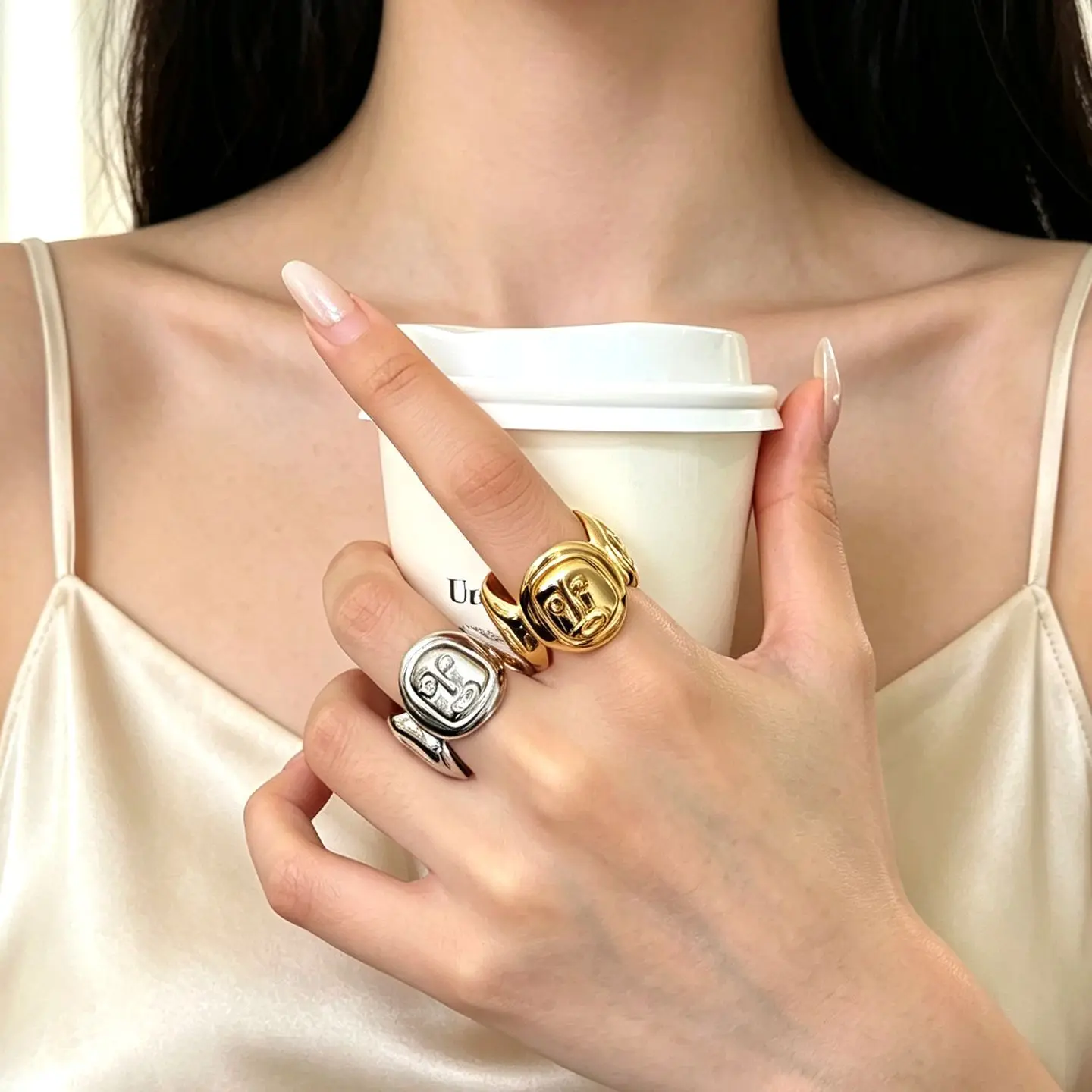 Cool Edgy Style Personalized Embossed Human Face Wide Band Ring Niche Unique Fashion Jewelry for Women Party Daily Wear