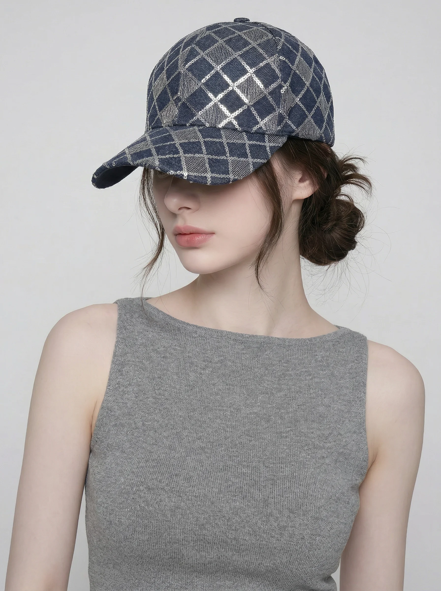 casquette-de-baseball-en-jean-tendance-printemps-2026-a-calotte-ronde-avec-sequins-quadrilles-visiere-bec-de-canard-chapeau-d'ete-rafraichissant-pour-femme