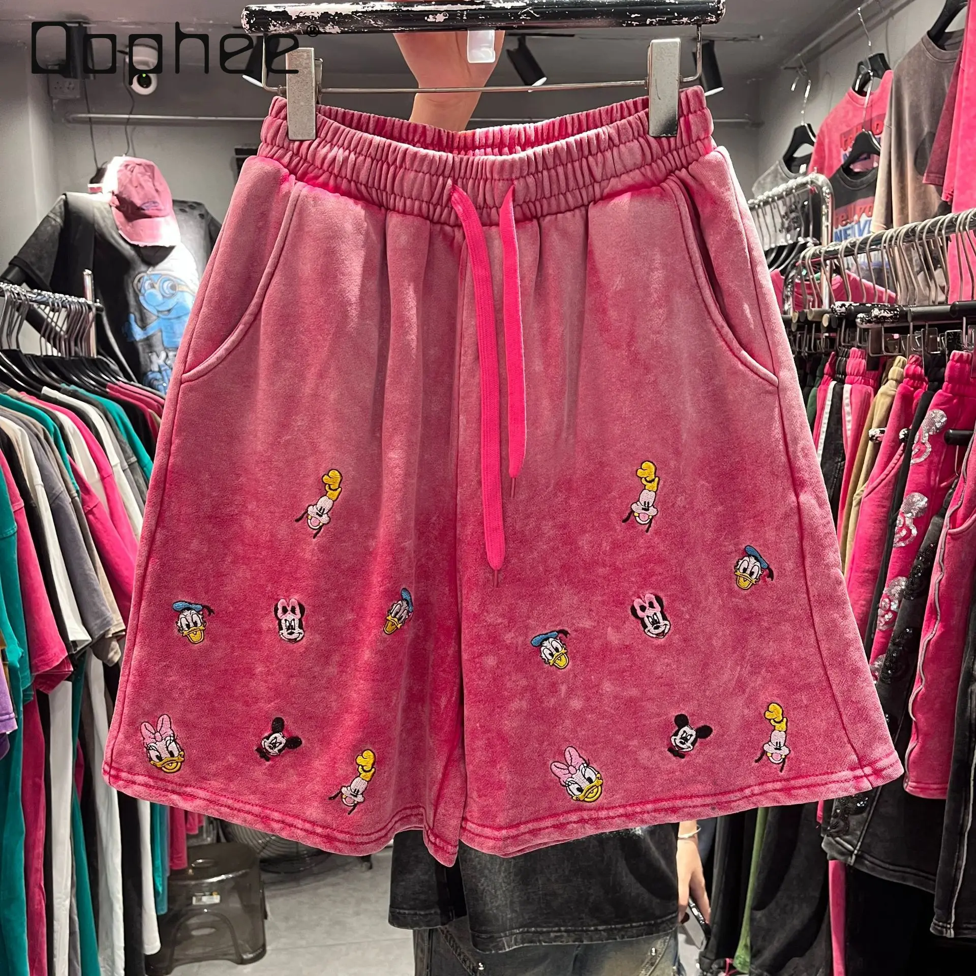 

Fashion Trend Casual Contrasting Color Cartoon Embroidered Casual Shorts Women's Loose Balck Five-point Pants Women Shorts
