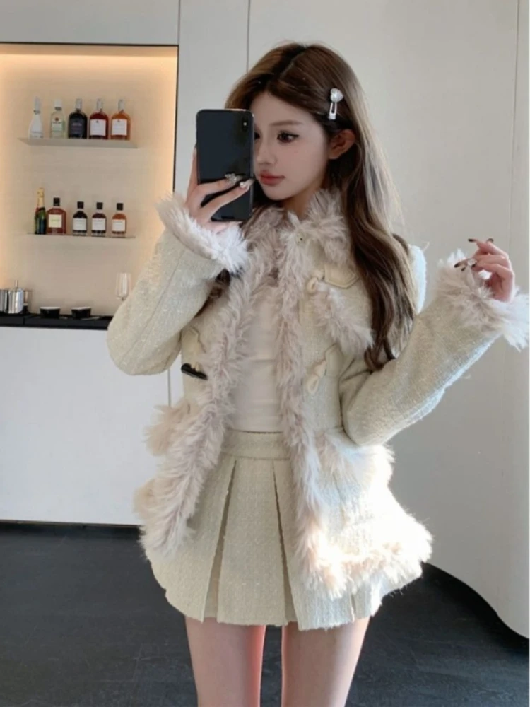 Set da due pezzi da donna retrò elegante francese invernale Cappotto con collo in pelliccia ispessita + Gonna a pieghe a vita alta Eventi di moda coreani