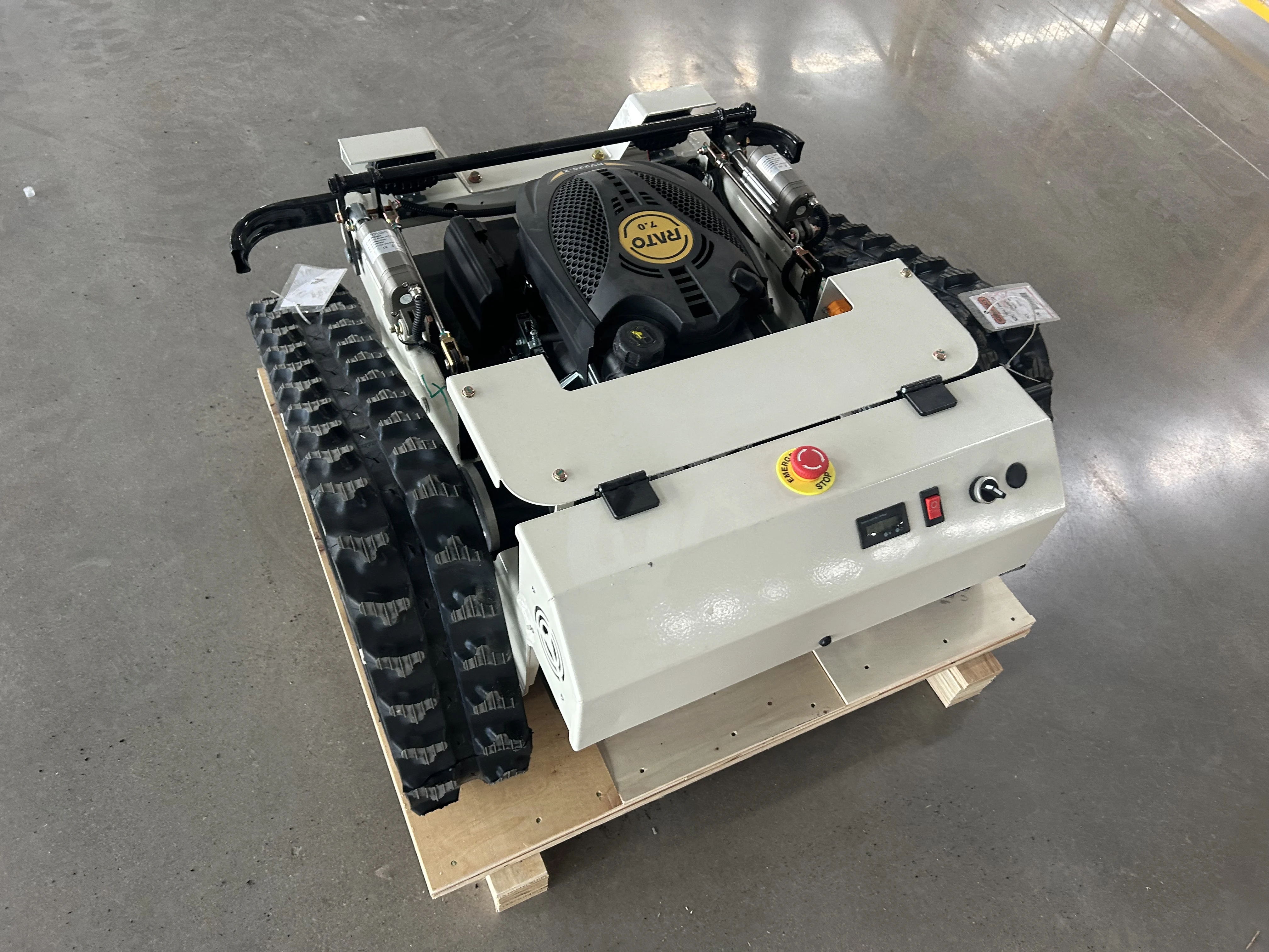 Customized Mowers RC Slope Lawn Mower Tracked All Terrain Remote Control Robot Weed Mowing Machine