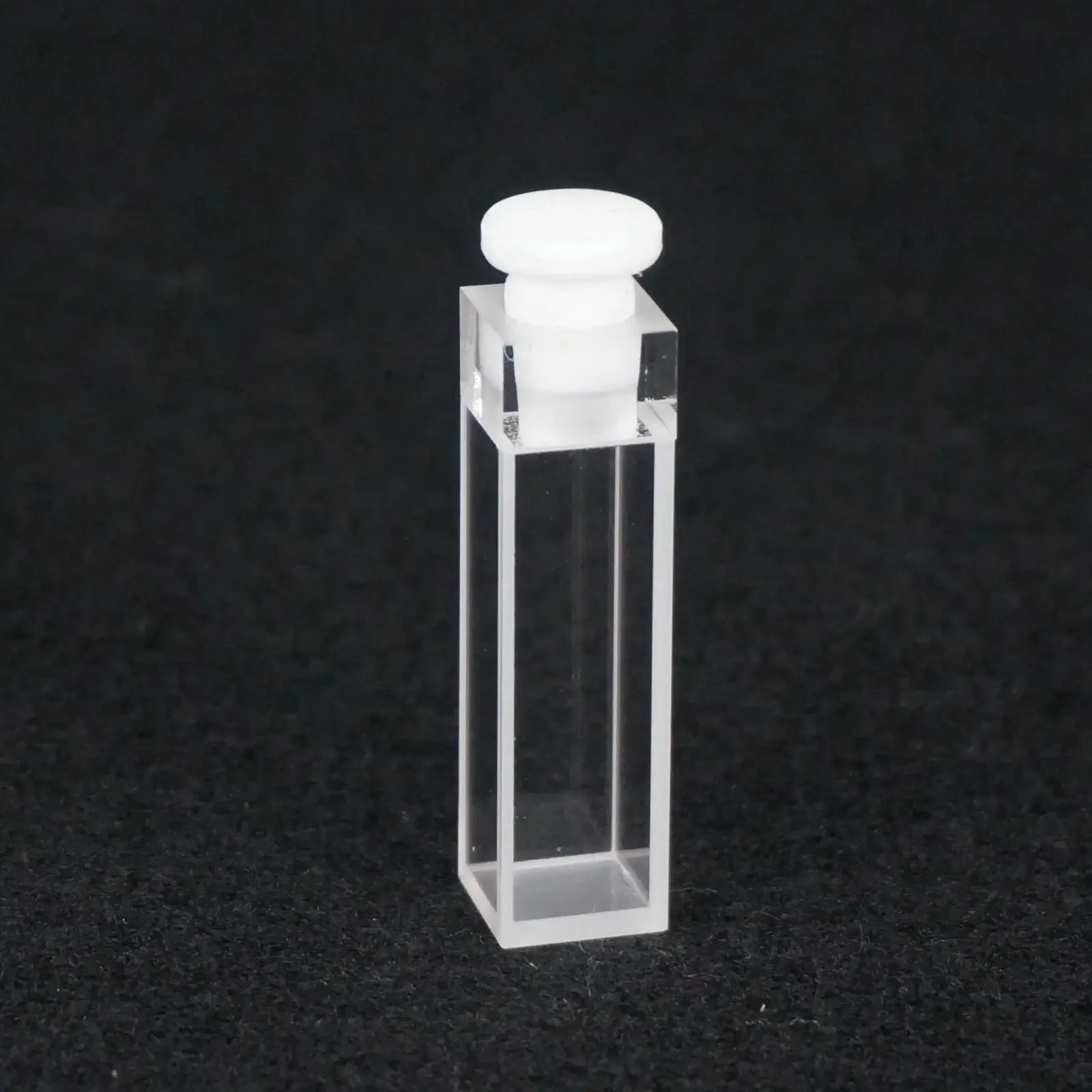 3.5ml 10mm Path JGS1 Quartz Cuvette With Stopper For Fluorescence Spectrometer