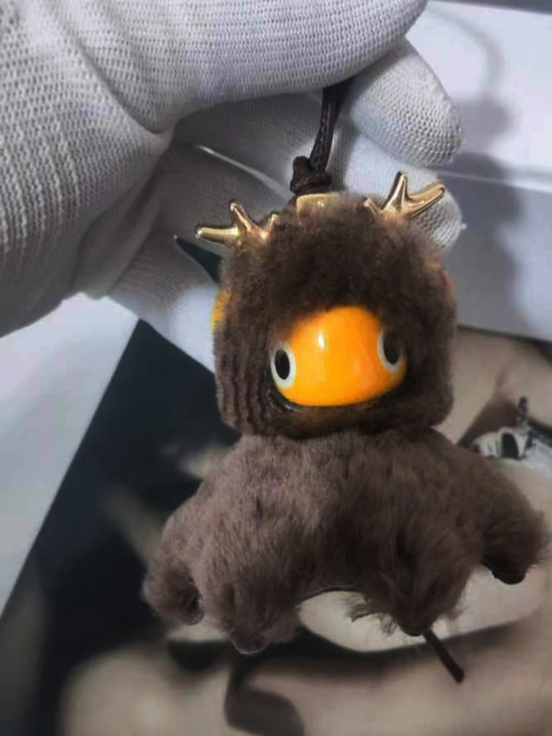 

Luxury Handmade Plush & Genuine Leather Elf Reindeer Bag Charm High-End Daily & Festive Accessory
