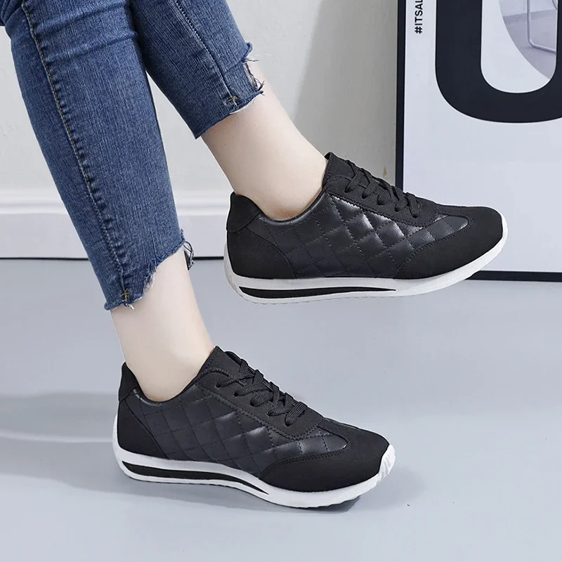 Women Casual Walking Shoes Woman Flat Lace Up Leather High Quality Sneakers Fashion Bottomed Loafers Female Vulcanized Shoes