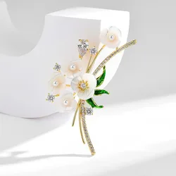 New Fashion Shell Pearl Flower Brooches For Women Exquisite Enamel Flower Brooch Elegant Clothing Pin Wedding Party Jewelry Gift