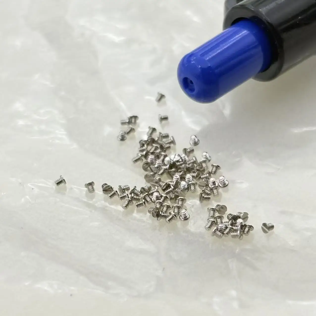 Bulk Pack 20/40/60/80pcs Watch Movement Clamps Screws 2824 2836 2834 2846 Universal 2892 Splint Board Repair Tools for Watchmake