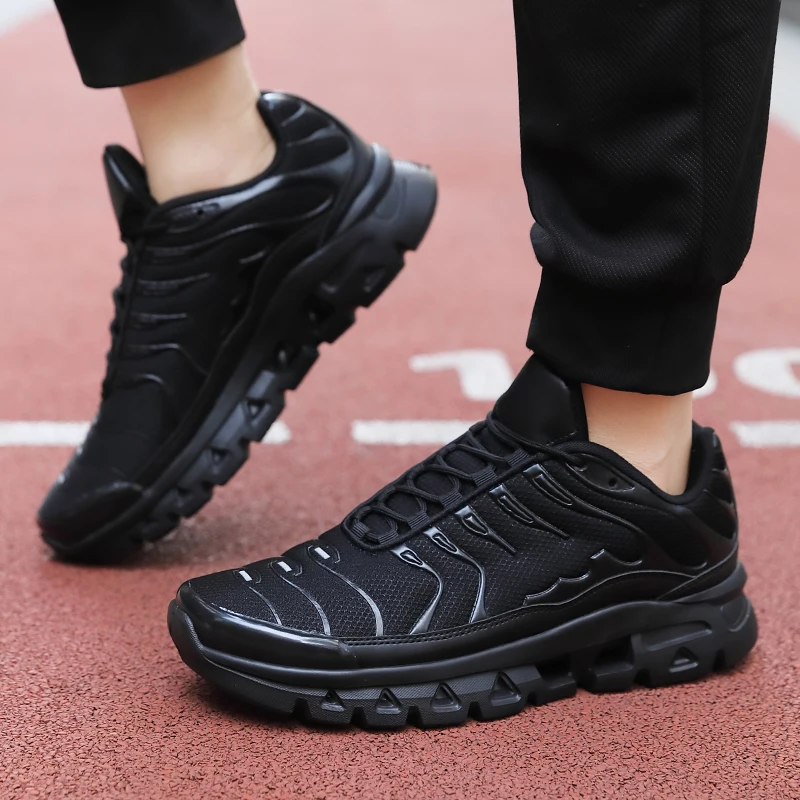 New Men Running Shoes Fashion Loafers Outdoor Leisure Sports Breathable Jogging  Sneakers Outdoor Casual Shoes Hiking Shoes