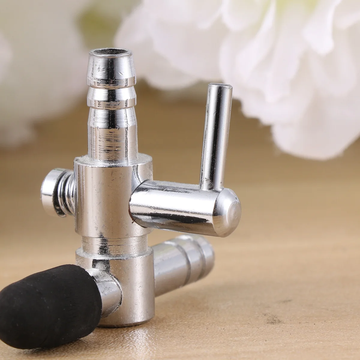 

4Pcs Fish Tank Oxygen Tube Distributor Splitter with Switch Silver Air Pump Flow Lever Air Pump Flow Lever Splitter