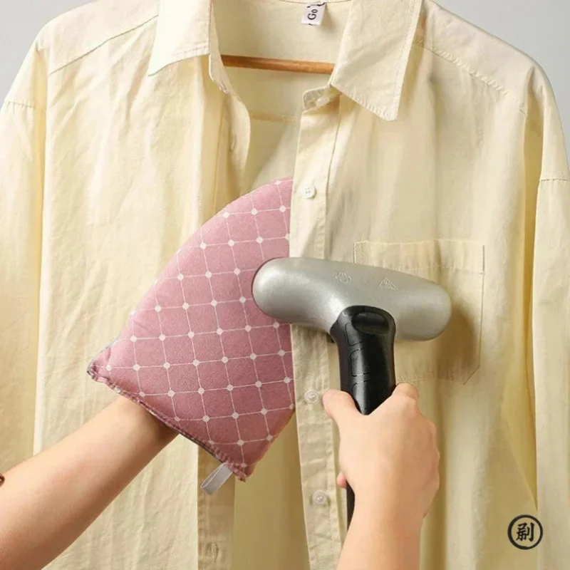 

1Pc Fabric Handheld Ironing Board Small Home Ironing Gloves Anti Ironing Household Insulated Tray