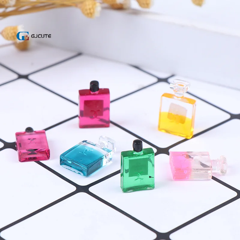6 ボトル 1:12 スケールドールハウスミニチュア家具香水装飾おもちゃ