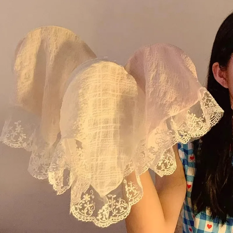 

Ретро кружевная повязка на голову с цветочным принтом, шарф с вышивкой, треугольный платок для женщин, винтажный аксессуар для путешествий, бандана для волос