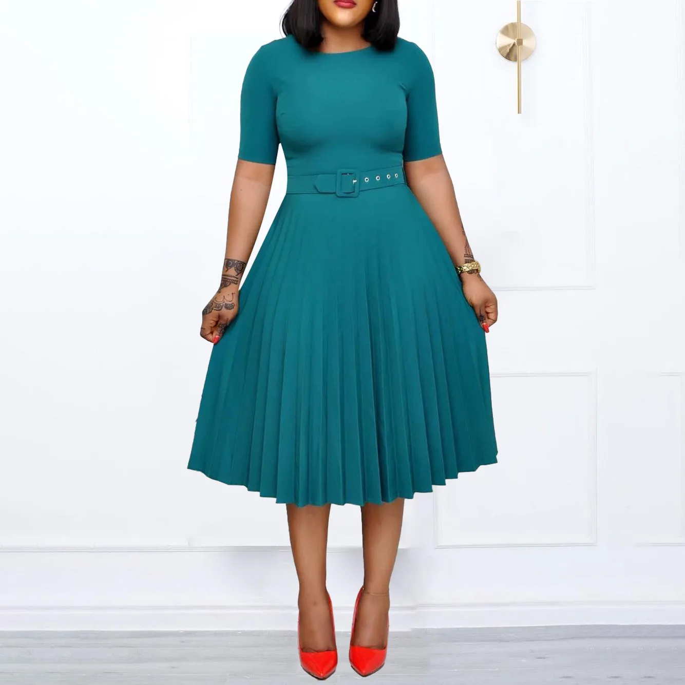 

Women's summer short-sleeved round neck waist solid color pleated large-size African dress temperament sexy high-end business cl