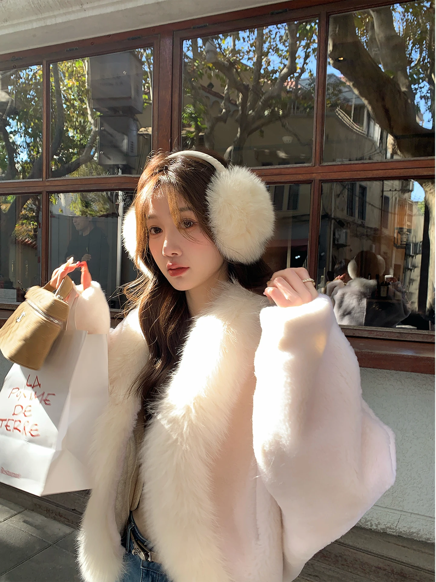 

Женское зимнее пальто с воротником из искусственного меха Daisy, имитирующего овчину, с длинными рукавами, свободного кроя, теплое, с круглым подолом, повседневное, для ежедневной носки