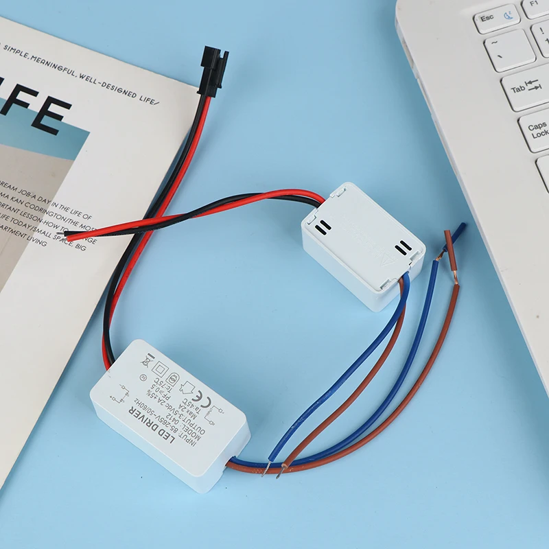 1PC 5W 10W LED Power Supply DC 5V Transformer Switch Small Driver 1A 2A Output Current CCTV Adapter for AC110V-220V LED Lighting