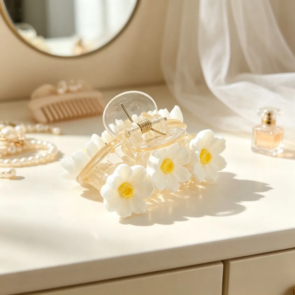 White Daisy Flower Claw Clip Mini 3 Floral Hair Clamp Small Jaw Clip Half Up Hairstyle Cute Summer Hair Accessories Women Daily