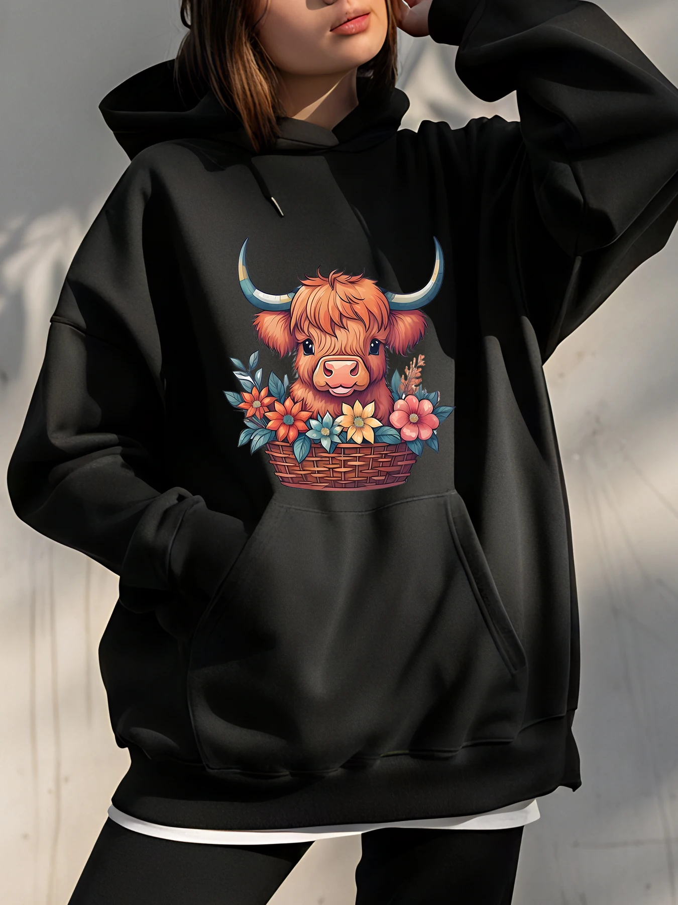 Sudadera con capucha con estampado de cesta Floral de toro para mujer, sudadera informal de otoño e invierno, ropa de calle de moda, traje Unisex