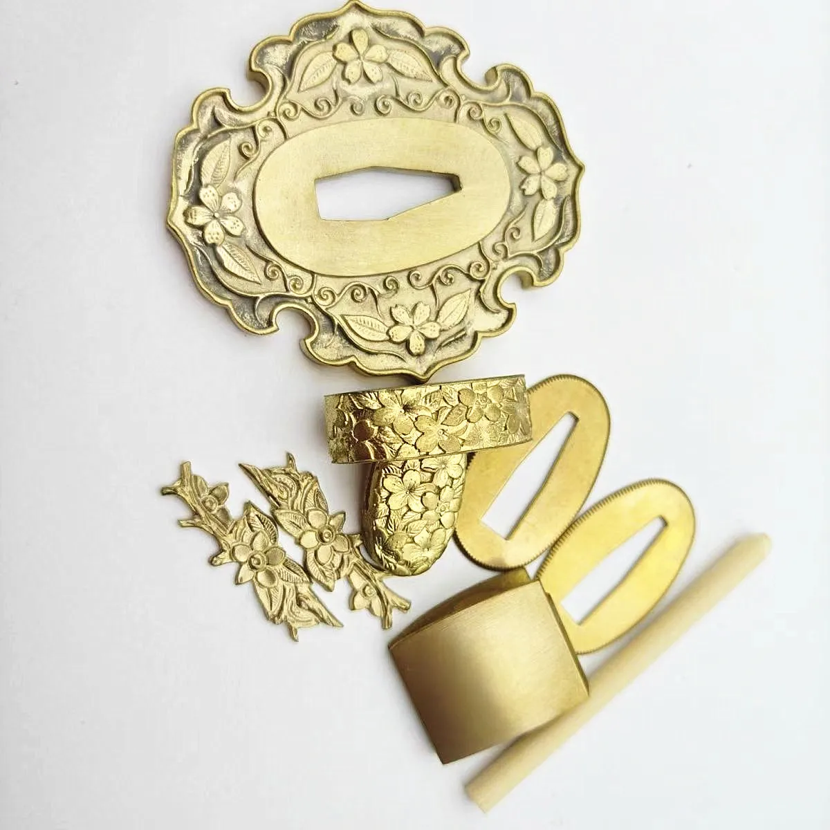 Exquisite Copper Tsuba Handguard Guard Brass Fuchi Kashira Menuki For Japanese Real Japan Samurai Katana Sword Fittings Parts