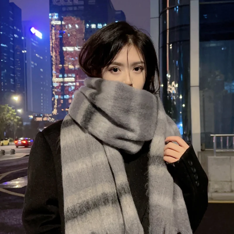 

2024 New Women Autumn Winter Scarf Lady Cashmere Muffler Fashion Fall Large Blanket Classic Plaid Shawl Soft Warm Wrap L45