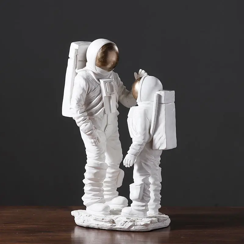 Resin Astronaut Statue Space Traveler Sculpture Decor Art and Craft Ornament Adventure Souvenir Father's Day Present for Son