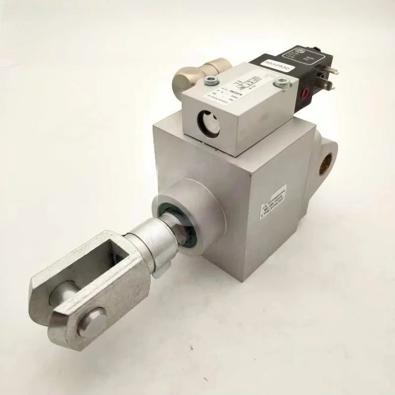 L2.335.055 MV.050.334 M2.184.1101/A Offset Printing Machine Hengou XL105 CD74 Oil-Hydraulic Combination Pressure Cylinder New