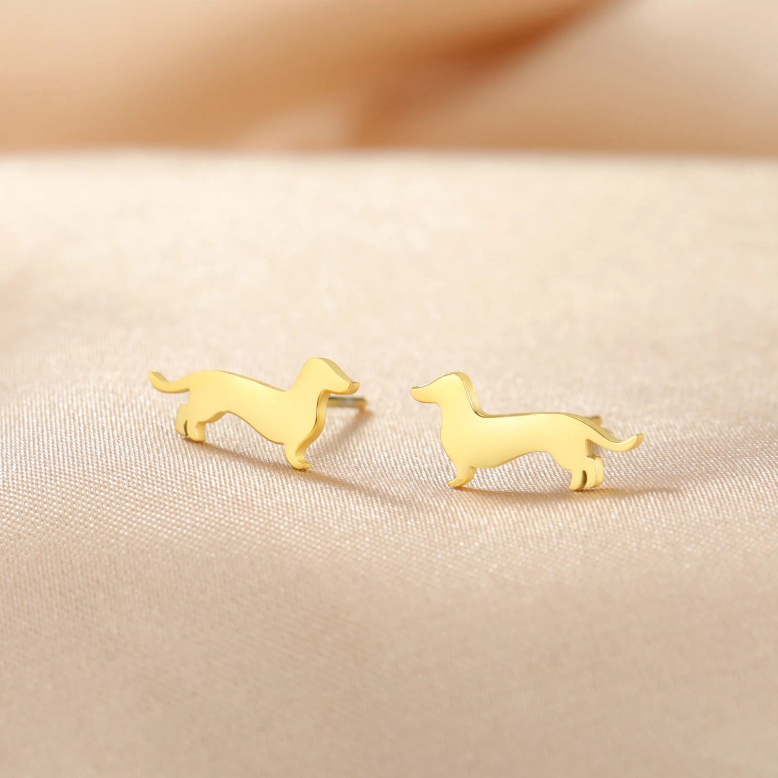 Skyrim Dachshund Dog Stud Earring for Women Girls Stainless Steel Gold Color Small Ear Studs Cute Trend Animal Jewelry Wholesale