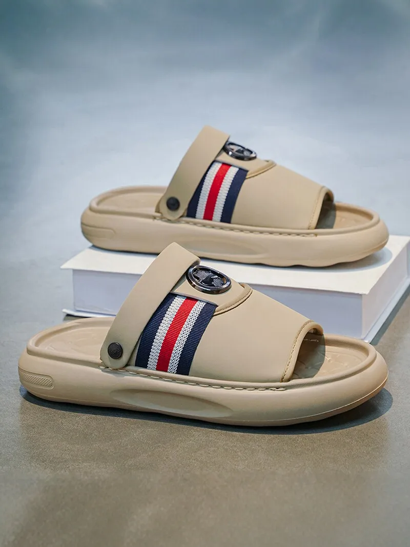 

Men's Sandals 2026 New Summer Outdoor Wear Anti-slip Thick Bottom Driving Dual-purpose Beach Slippers Sports Outdoor Shoes