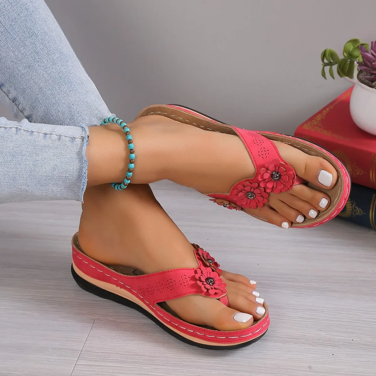 Middle aged Mom Summer Women\'s Sandals Slippers Flat Heel Soft Sole Elderly Sandals women shoes Sandals