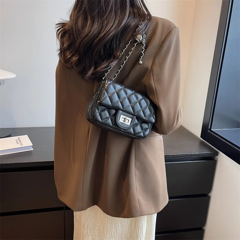 

French-Inspired Quilted Bag Women's Luxury Crossbody Shoulder Bag Niche Casual-Chic Chain Strap Versatile Purse