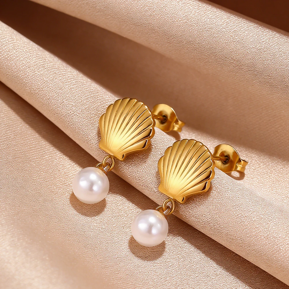 Vintage-Style Shell Pendant Earrings Crafted From Stainless Steel And Adorned With Pearls And Conch Shells Make An Ideal Gift