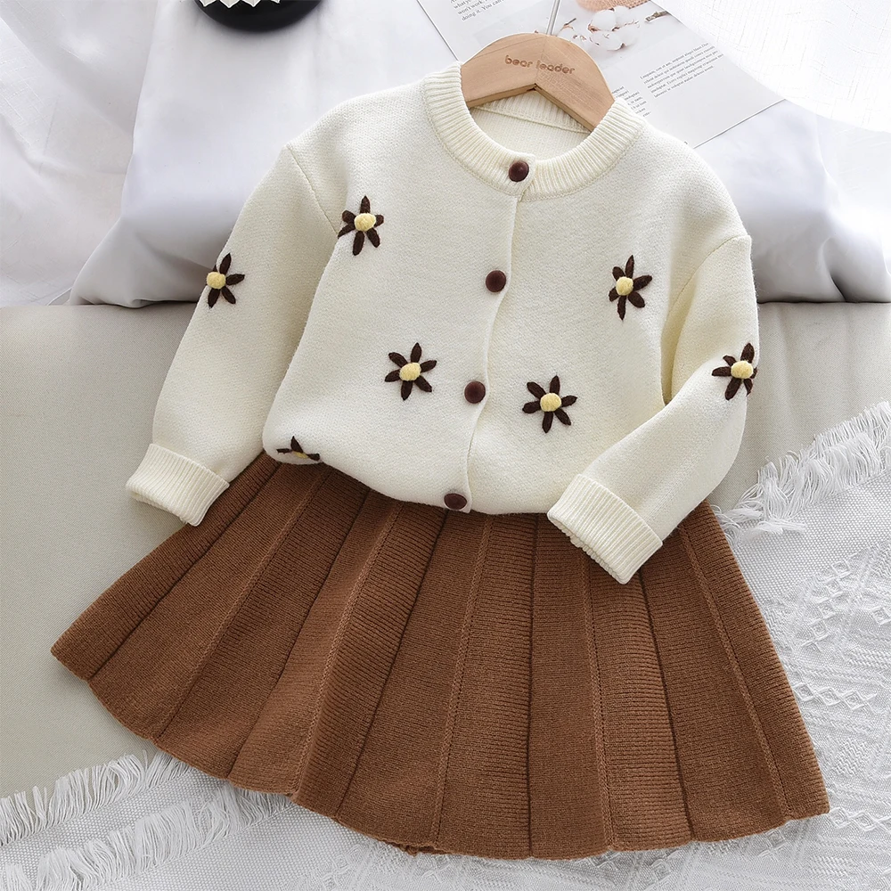 Herbst Winter Neue Mädchen Kleidung 3D Blume Lange Ärmeln Strickjacke Pullover + Rock Zwei-stück Set Geburtstag Party Casual anzug