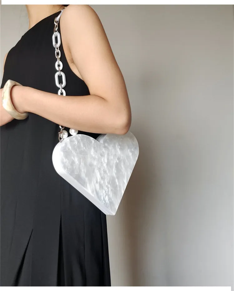 2022 fashion design pearl white heart shape acrylic clutch bag with acrylic chain