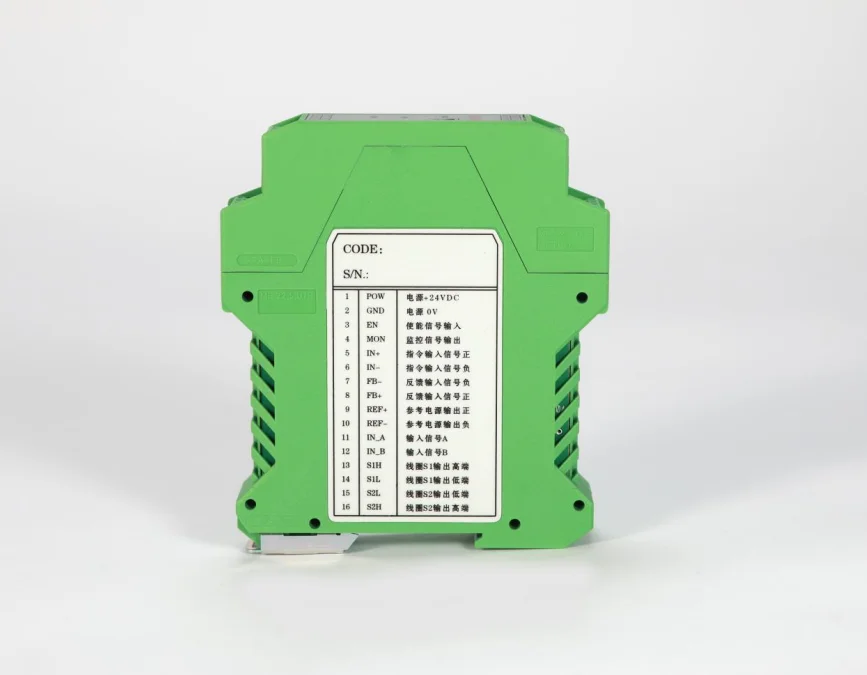 Servoamplificador E205-Control de microprocesador de alto rendimiento Estabilidad de precisión Respuesta de alta frecuencia Certificación CE