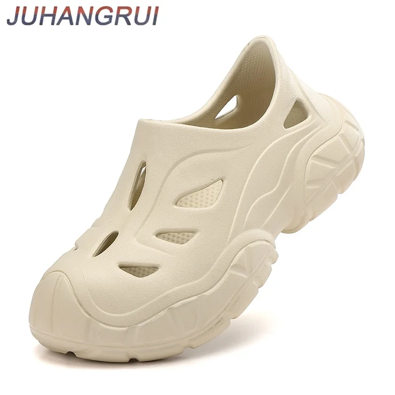 

2025 New EVA Men's Sandals Soft Hollow Garden Shoes Designer Hole Slippers Sneakers Beach Water Shoes Slip on foam Running Shoes