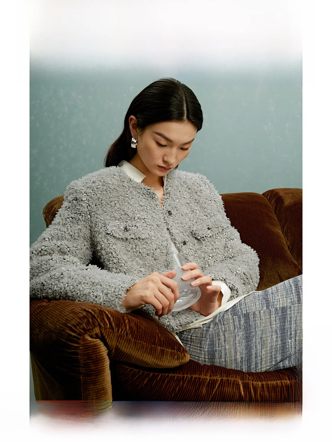 

Early Spring Women's Casual Warm Design Sense Small Fragrance Style Jacket Woolen V-neck Button-up Short Coat Commute Style